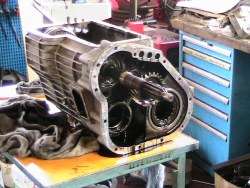 Motor- und Getrieberevision